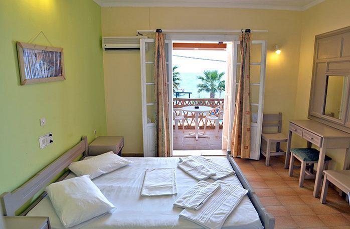 Turtle Beach Agios Sostis  Camera foto