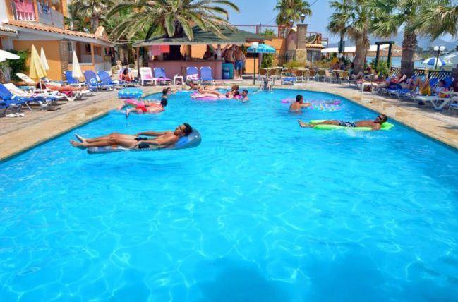 Turtle Beach Agios Sostis  Esterno foto