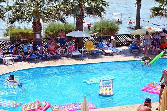 Turtle Beach Agios Sostis  Esterno foto